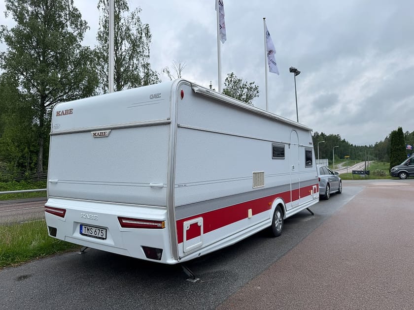 Bild 3 av Kabe Trailer 630 GXL KS  AC bodel Solpaneler Förtält