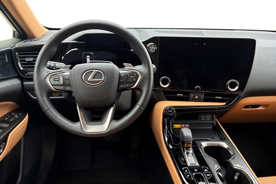 Lexus NX 450h+ E-CVT, 309hp, 2026