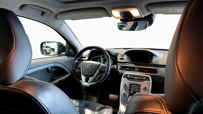 Bild 4 av Volvo XC70 D4 AWD Classic Summum CC Skinn Drag Sollucka
