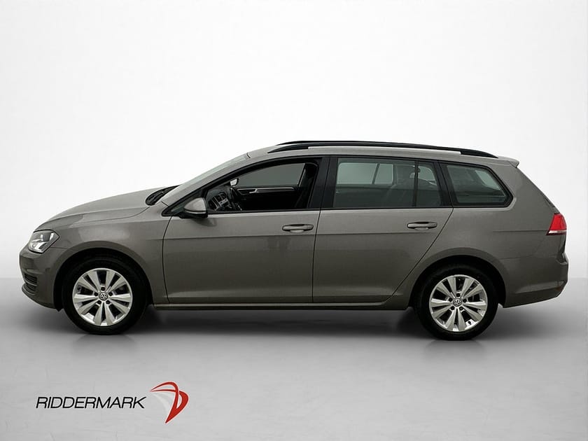 Bild 5 av Volkswagen Golf Sportscombi TSI 110hk Drag Kamera CarPlay