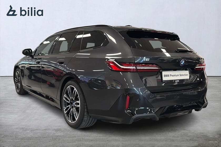 Bild 2 av BMW i5 eDrive40 Touring eDrive 40 M-sport | Drag | Backkamera | Navi