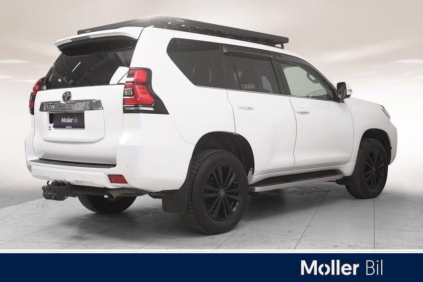 Bilde 2 av Toyota Land Cruiser 5-dørs 2,8 D-4D GX aut