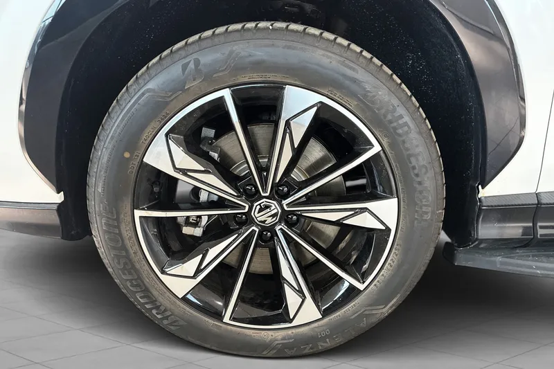 MG HS PHEV bilde 8