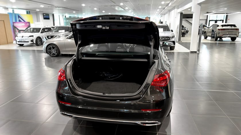 Bild 5 av Mercedes-Benz C 300 e SEDAN / Dragkrok