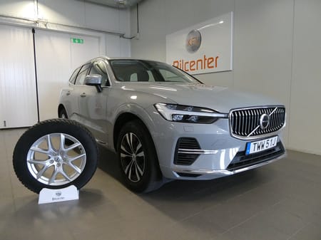 Volvo XC60 Recharge T6 AWD Core Edition Pano-Kamera-Värm-Navi-SoV