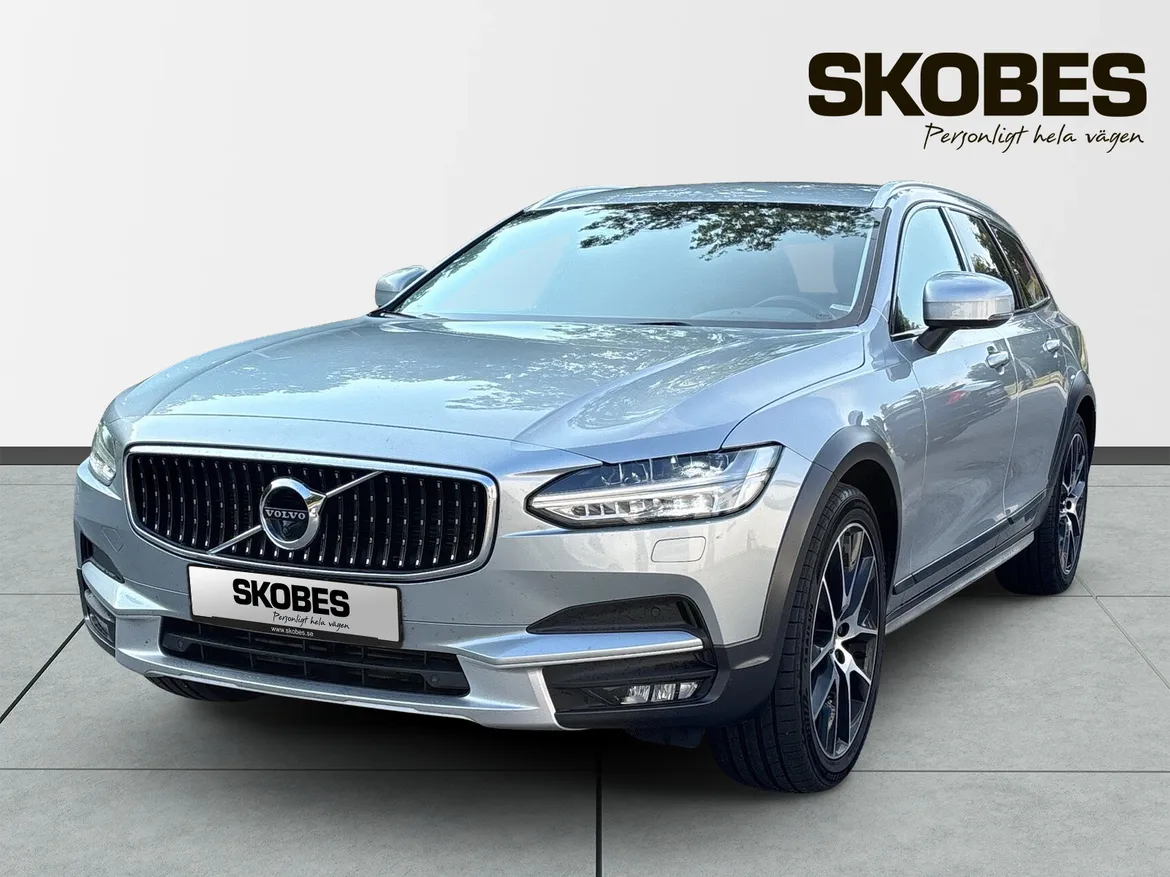 Volvo V90 Cross Country
