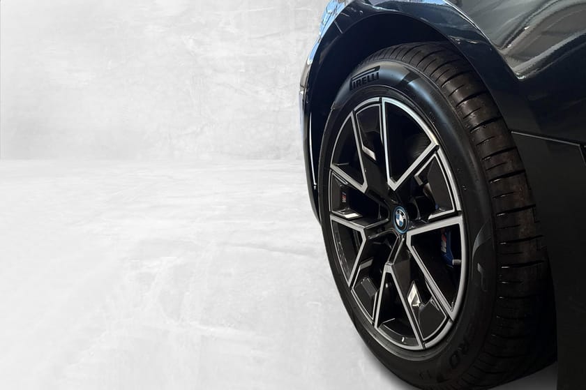 Bilde 2 av BMW i4 M50 xDrive Gran Coupé FullyCharged M-Sport, LaserLys, Krok, HiFi