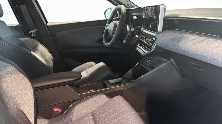 Bild 3 av Renault 4 E-Tech R4 TECHNO EV52 /Privatleasing från 3890 kr/mån