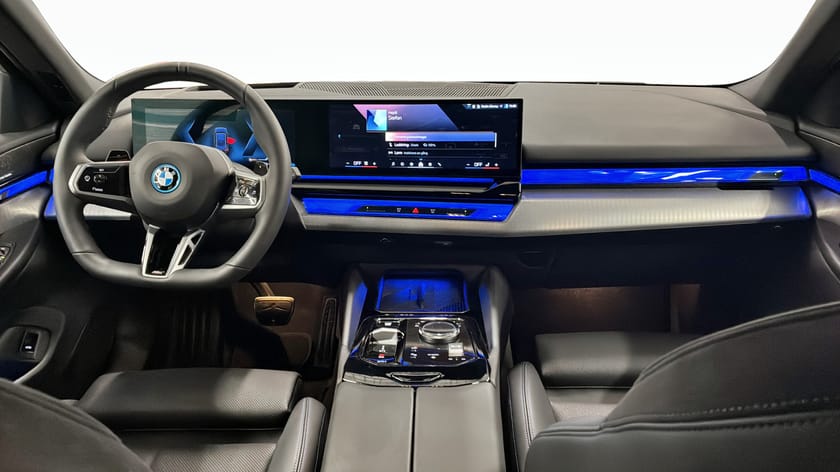 Bild 4 av BMW 530e xDrive Touring M Pro Travel Innovation
