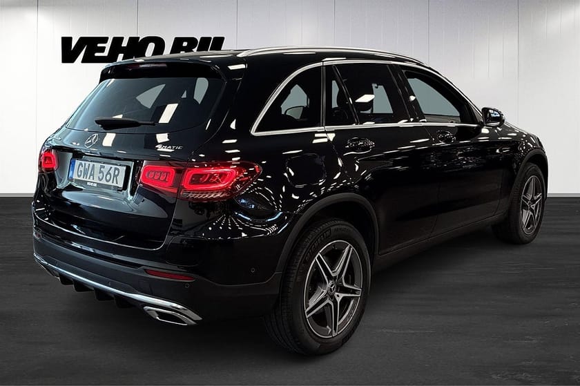Bild 3 av Mercedes-Benz GLC 300 de 4MATIC AMG Kamera Cockpit Panelbelysning Elstol