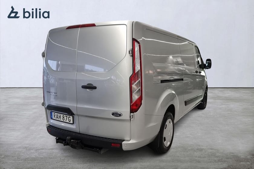 Bild 2 av Ford Transit Custom 300 Skåp L2 130 Tre A_HMC *VINTERHJUL INGÅR*