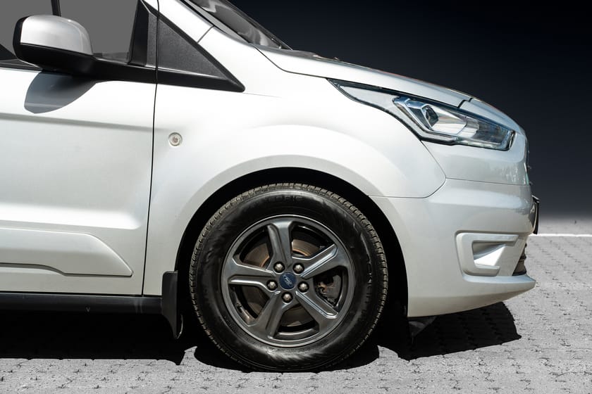 Bilde 5 av Ford Transit Connect 240 LWB Connect|R.kam|Krok|Automat|3 seter!