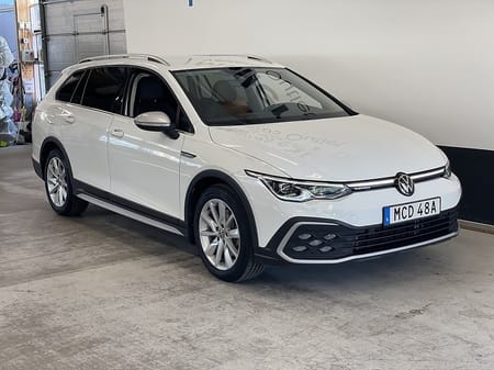 Volkswagen Golf Alltrack 2.0 TDI 4M 200hk Drag Värmare Kamera