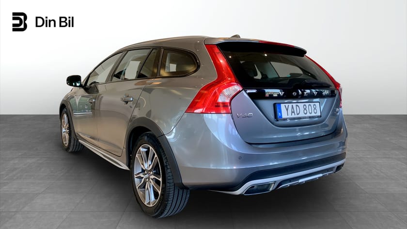 Bild 3 av Volvo V60 Cross Country D4 AWD Momentum/Drag/Värmare