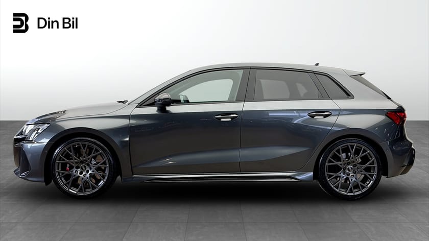 Bild 2 av Audi RS3 Sportback 400 HK S-TRONIC