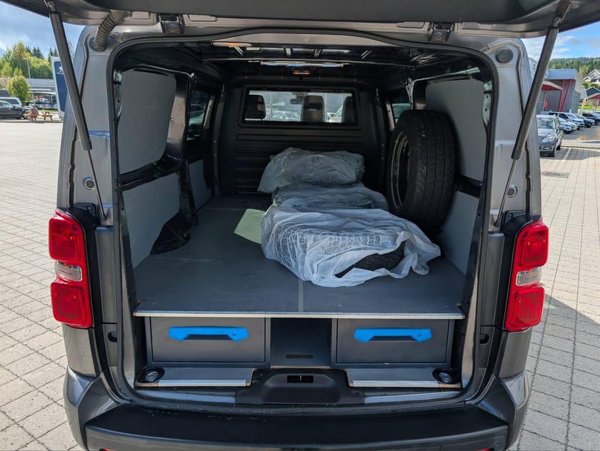 Bilde 5 av Peugeot Expert 2.0 BlueHDi 4x4 L3/ Innredning / Mye utstyr