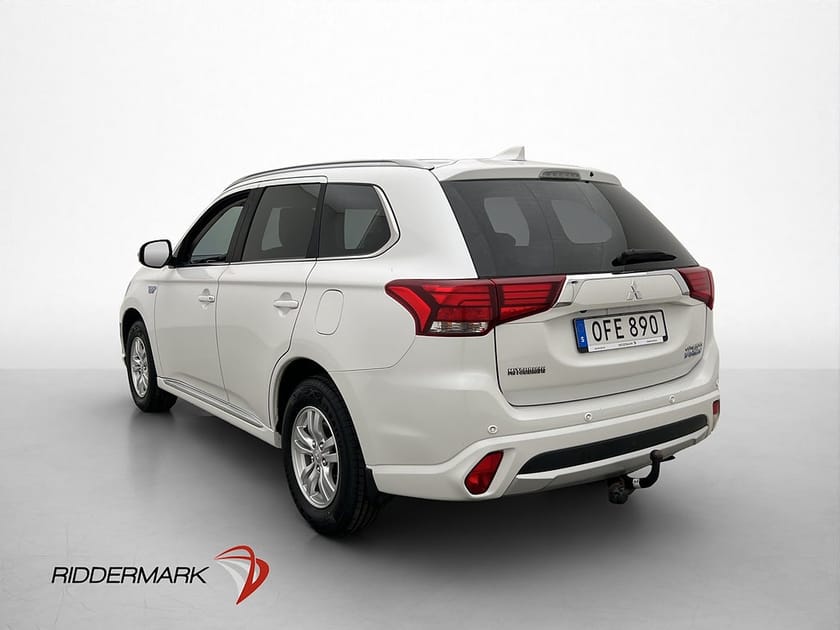 Bild 5 av Mitsubishi Outlander PHEV 203hk 4WD City Kamera Värmare Drag