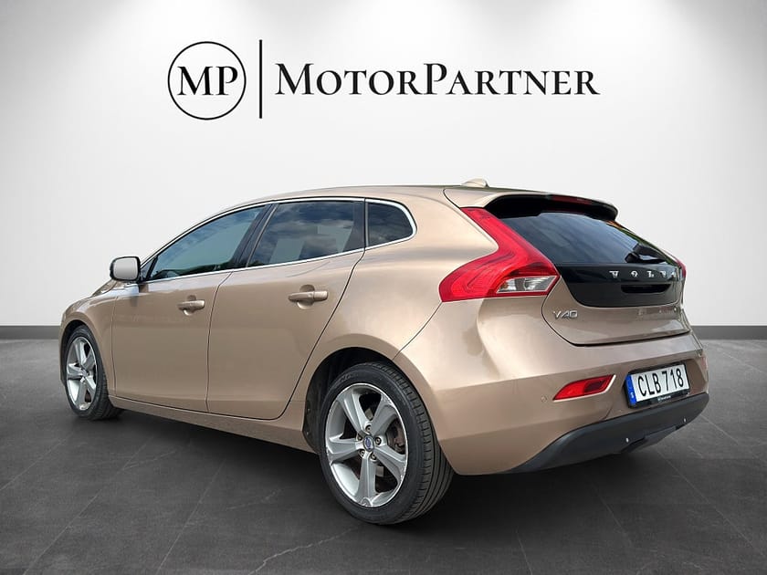 Bild 5 av Volvo V40 D2 Powershift Momentum Läder Navi Drag
