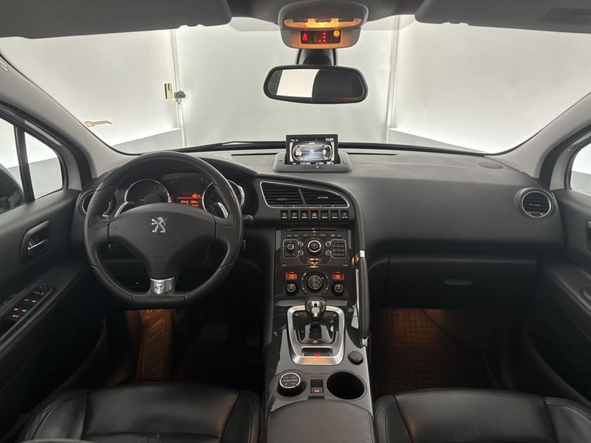 Bild 5 av Peugeot 3008 Hybrid Drag/Pano/El-Stolar/Headsup/P-Sensorer/AWD