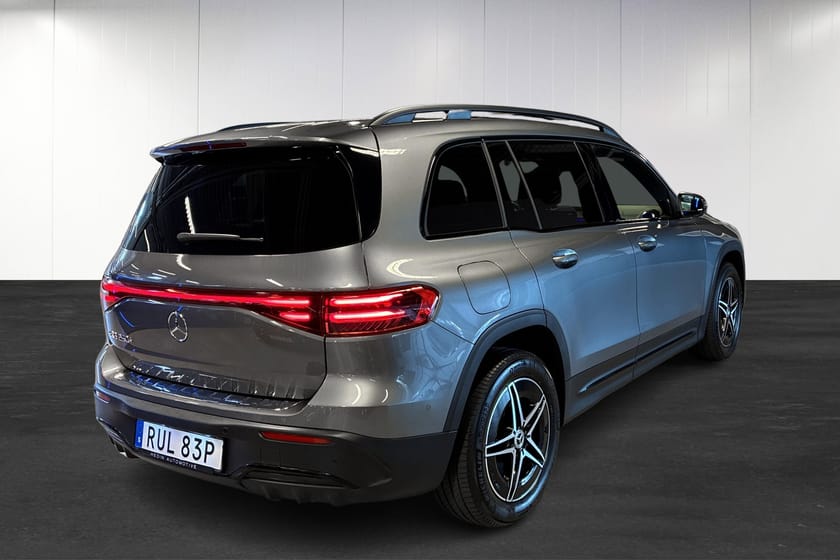 Bild 3 av Mercedes-Benz EQB 250+ SPECIAL EDITION | AMG | 7-Sits | Pano | Nightpaket | Widescreen