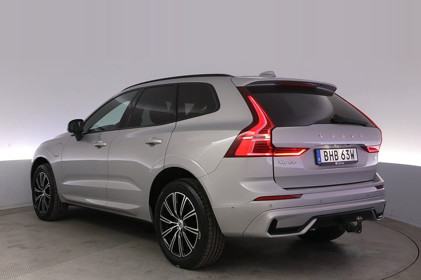 Bild 4 av Volvo XC60 Recharge T8 AWD R-Design Drag Pano HK Elstol 360