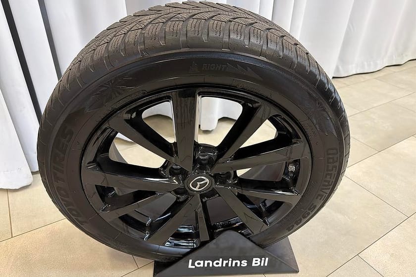 Bild 2 av Mazda CX-30 SKYACTIV-X M Hybrid 180HK *V-hjul*Dragkrok*Kupévärmare*