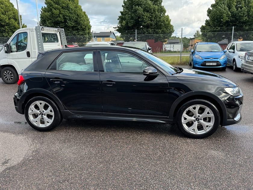 Bild 4 av Audi A1 citycarver 30 TFSI 110hk Euro 6|COCKPIT|CARPLAY|SoV|