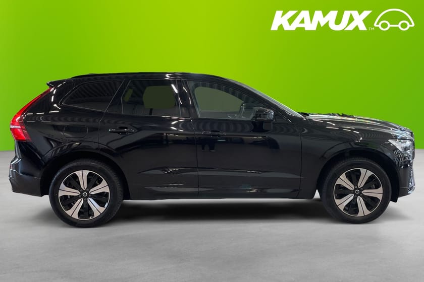 Bild 2 av Volvo XC60 Recharge T6 AWD 350hk Plus Dark Drag Panorama Värmare