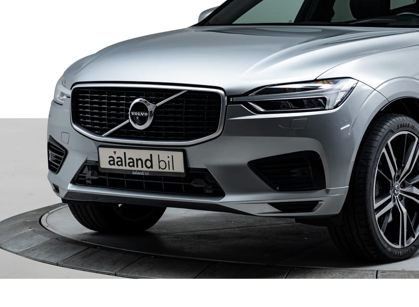 Bilde 3 av Volvo XC60 R-Design, Pano, krok, skinn, r.kam, strøken bil.
