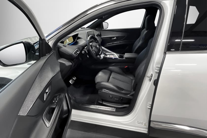 Bild 4 av Peugeot 3008 1,6 THP 165hk AUT GT-Line Panorama Dragkrok GPS Motorvärmare