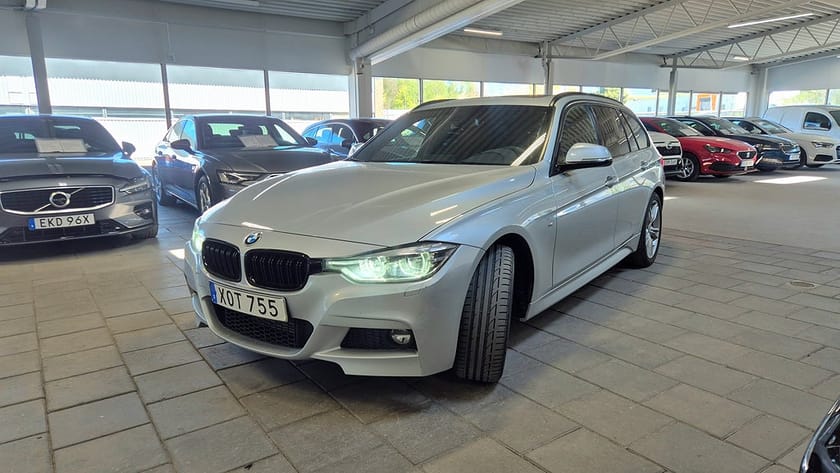 Bild 2 av BMW 320d xDrive Touring 190 Steptronic M Sport H&K PANORAMA