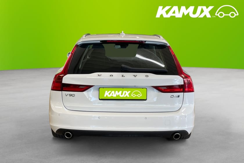 Bild 5 av Volvo V90 D4 AWD Momentum Advanced SE  Navi B-Kamera Carplay Delskinn PDC fram/bak Få ägare!