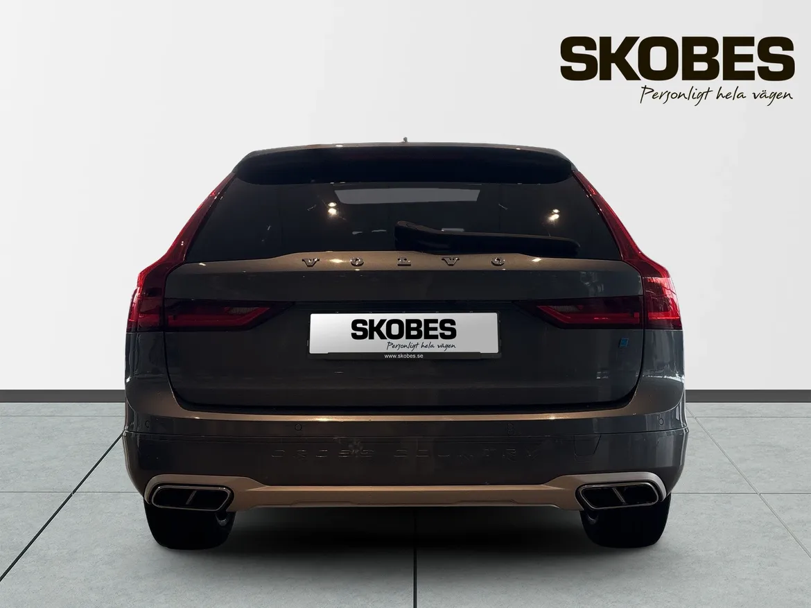 Volvo V90 Cross Country