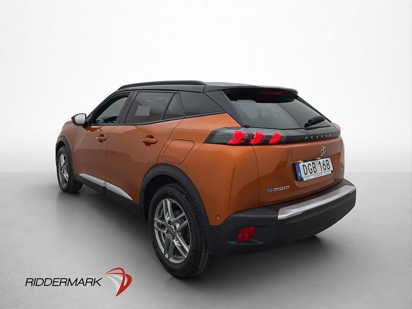 Bild 5 av Peugeot e-2008 136hk Active Pack Backkamera CarPlay Halvskinn