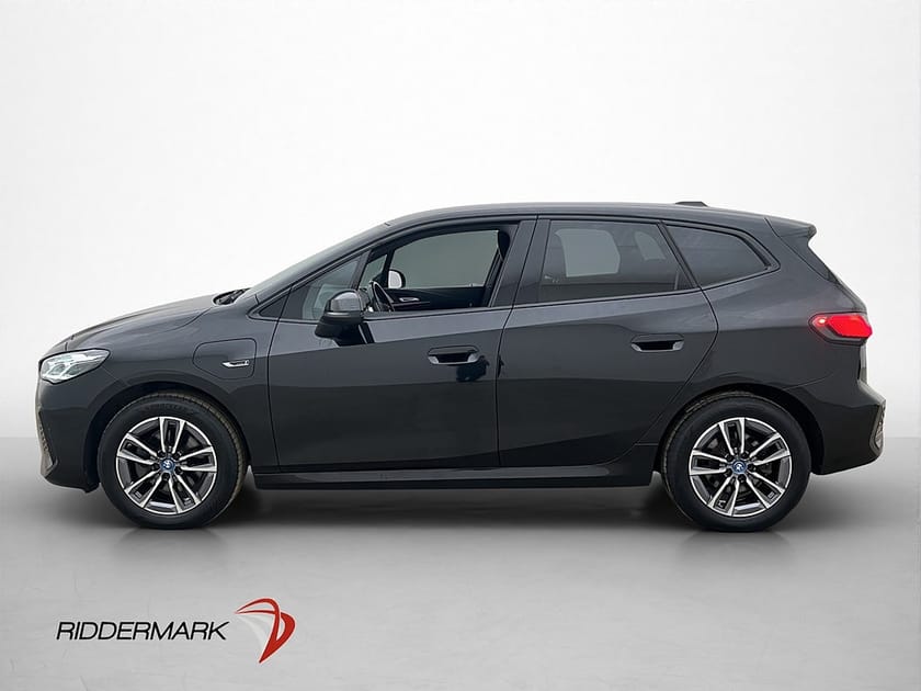 Bild 4 av BMW 225e xDrive Active Tourer 245hk M Sport H/K Kamera Drag