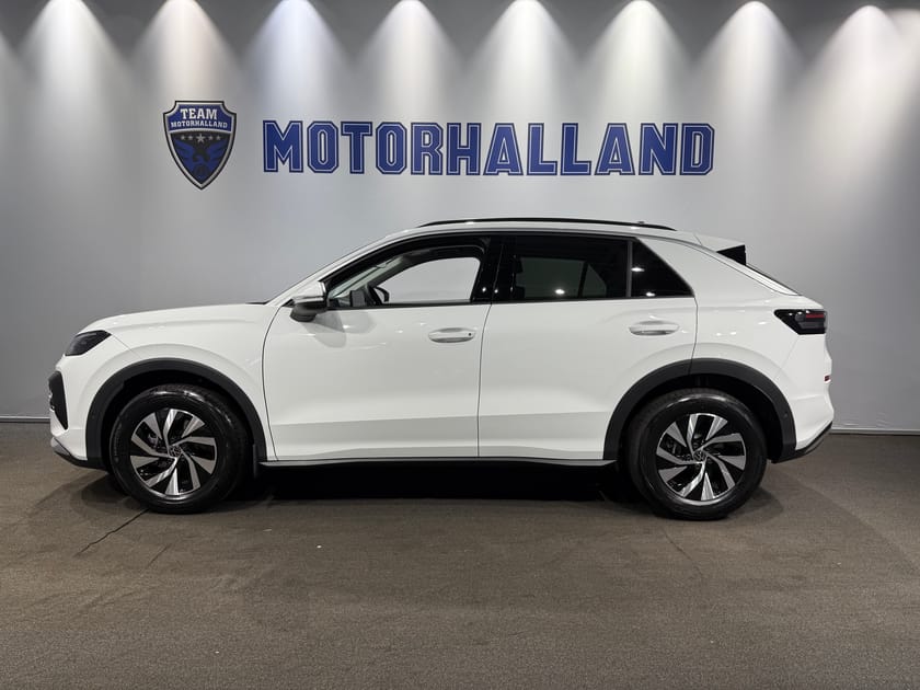 Bild 1 av Volkswagen T-Roc *Privatleasingkampanj Augusti*