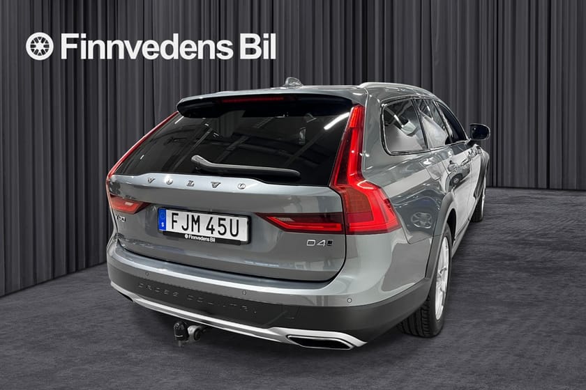 Bild 3 av Volvo V90 Cross Country D4 AWD Advanced SE*SKINN/DRAG/Kamera/Nav/S&V-hjul*