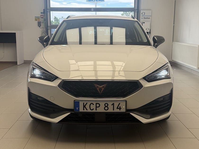 Bild 2 av CUPRA Leon Sportstourer 1.5 Etsi I Rattvärme I Digtal Cockpit