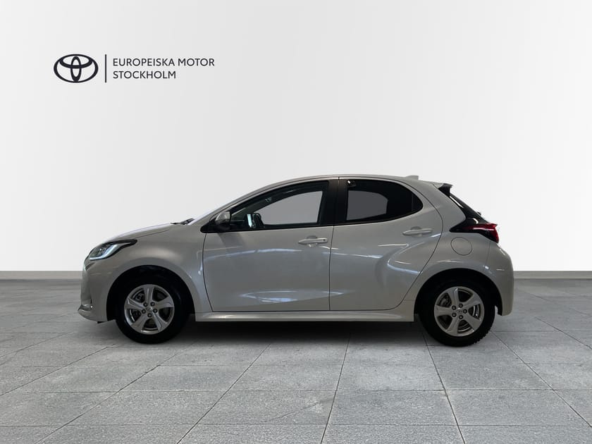 Bild 3 av Toyota Yaris Hybrid / Active Plus / V-HJUL