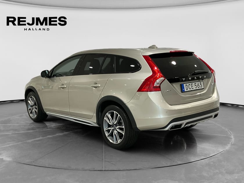 Bild 2 av Volvo V60 Cross Country D4 AWD Classic Pro