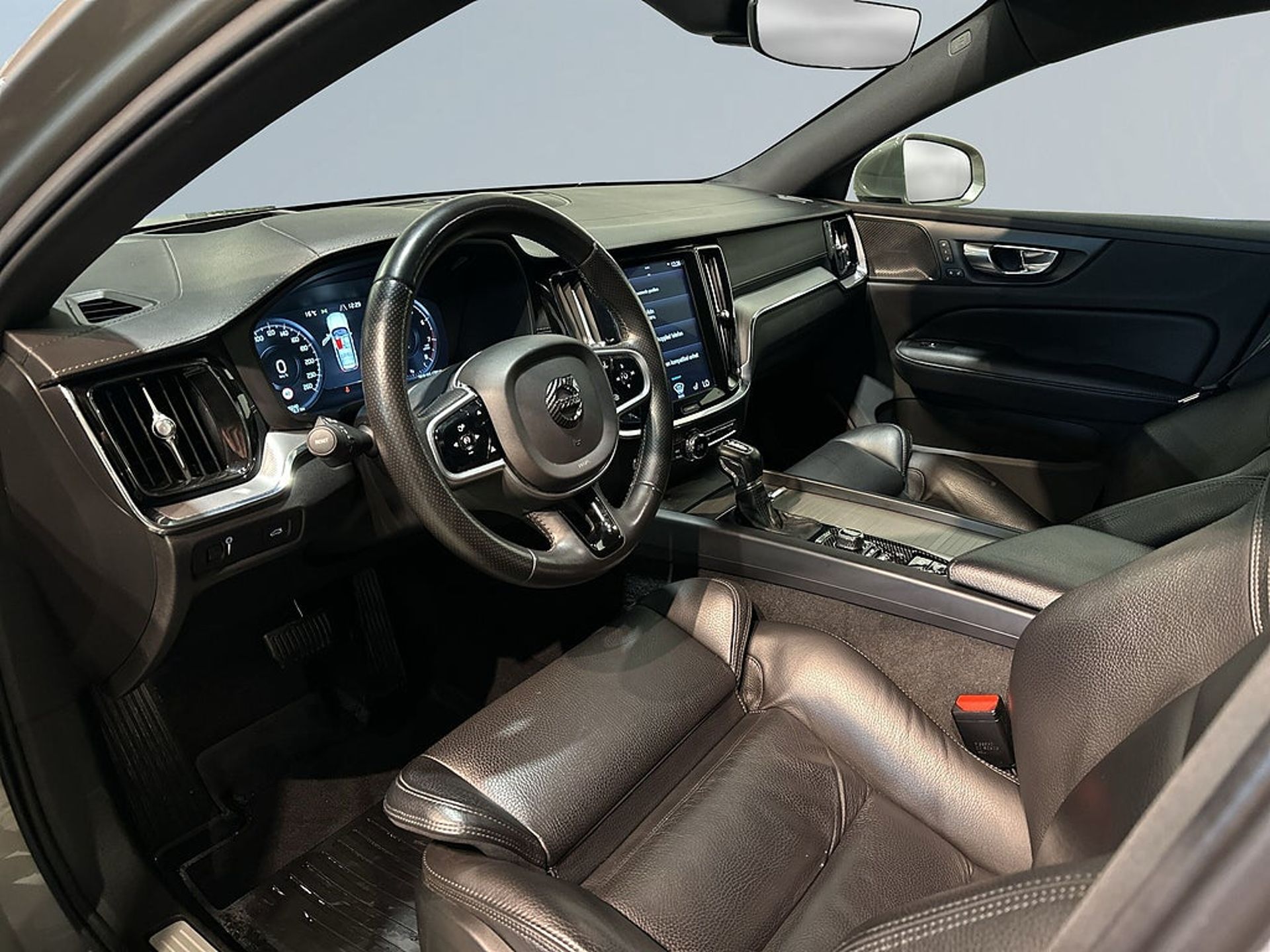 Volvo V60 2019, kuva 7/10