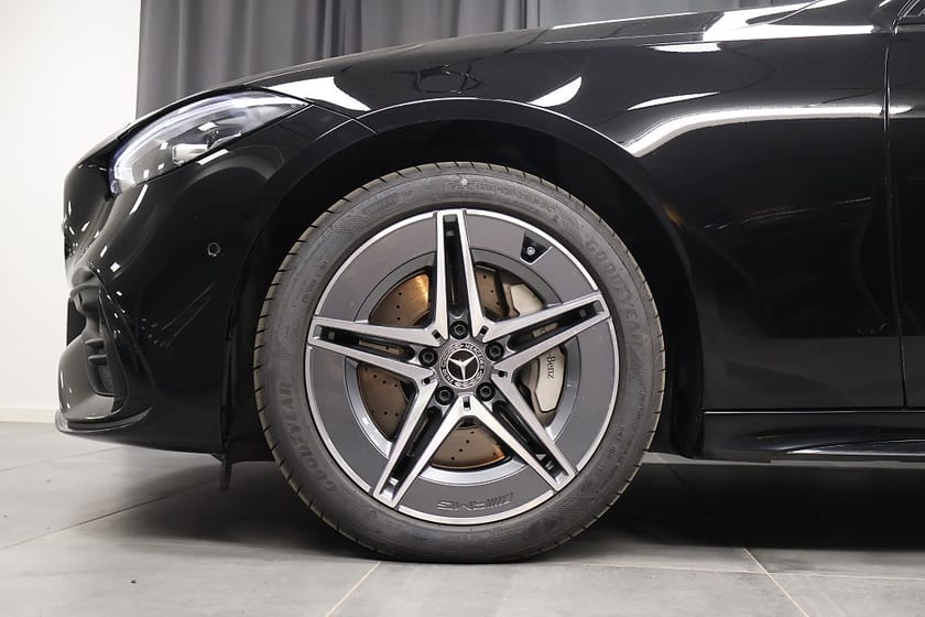 Bild 5 av Mercedes-Benz C 300 T de 4MATIC AMG Advanced Plus Drag Night LED MOMS