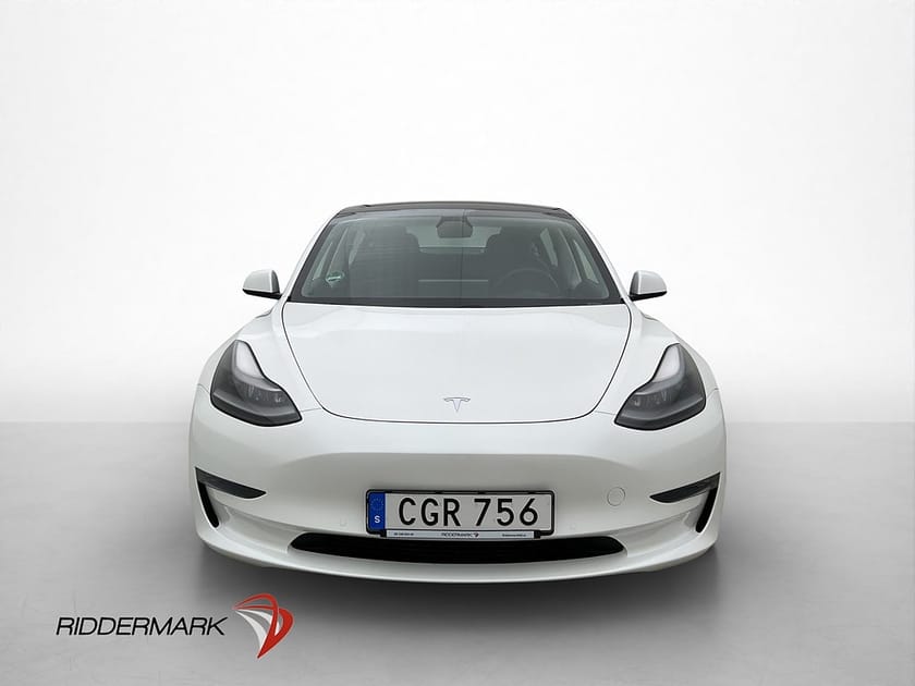 Bild 3 av Tesla Model 3 Long Range AWD Autopilot MOMS Svensksåld