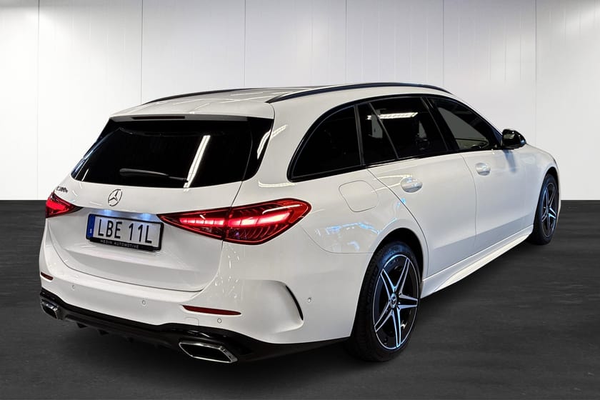 Bild 3 av Mercedes-Benz C 300 T e 9G-Tronic | AMG | Burmester | Drag | Nightpaket |