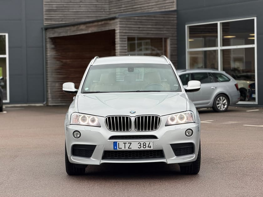 Bild 2 av BMW X3 xDrive28i Steptronic M Sport Navi Skinn Rattvärme