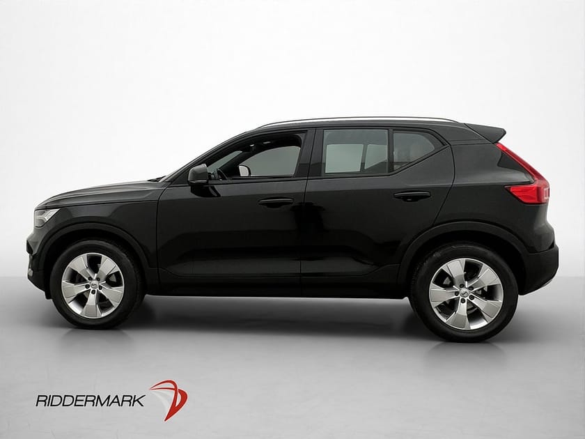 Bild 4 av Volvo XC40 T3 163hk Momentum Skinn Värm Kamera Drag CarPlay