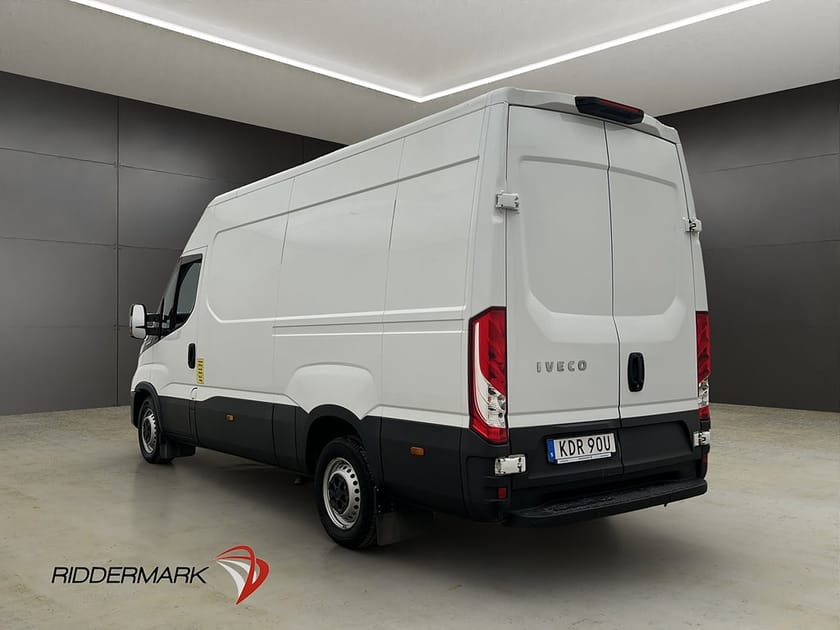 Bild 5 av Iveco Daily 35-140 Van L3H2 2.3JTD FLYTTBIL Värm 3-Sits Moms 1-Brukare