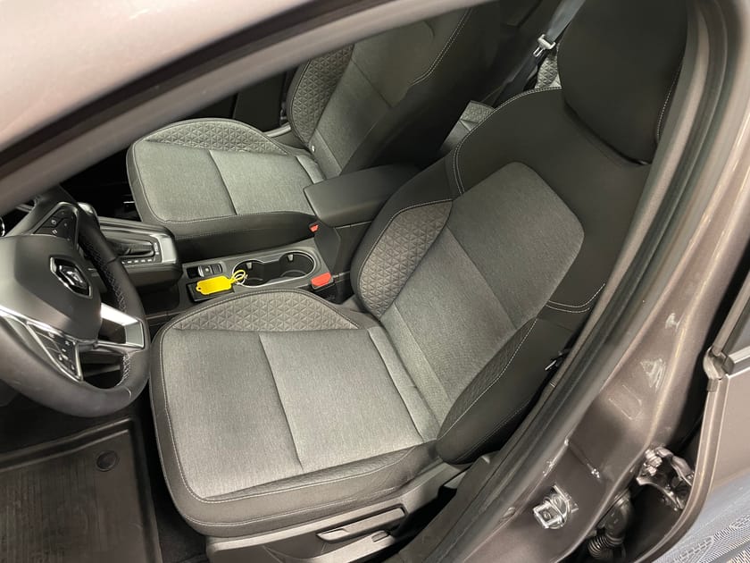Bild 4 av Renault Captur E-TECH Plugin-Hybrid 160 PHEV Zen CVT II