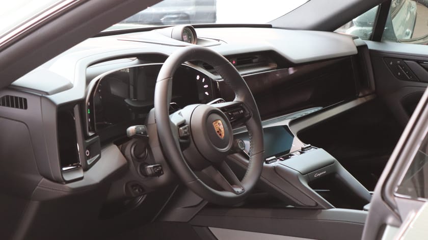 Bild 3 av Porsche Cayenne Electric 