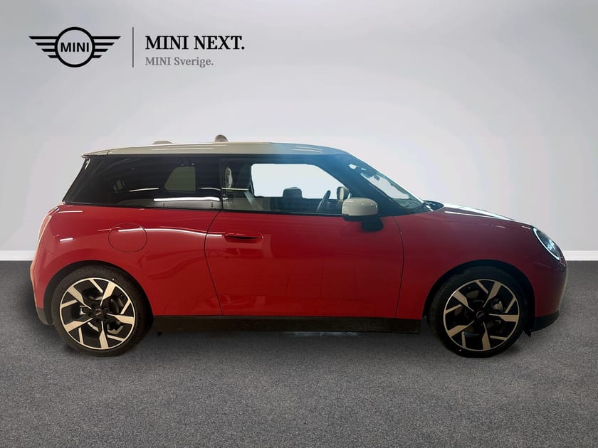 Bild 2 av MINI Cooper SE Classic Trim, Paket L, 3,95%